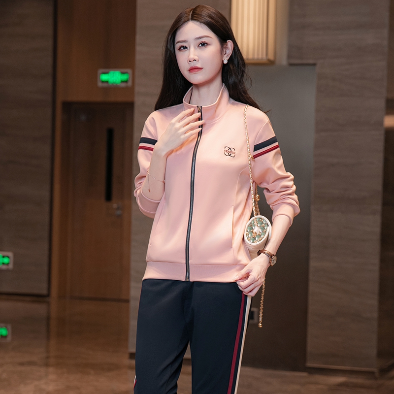 Modieus sportkledingset voor d - Women Fashion Over The Years recensie en prijs